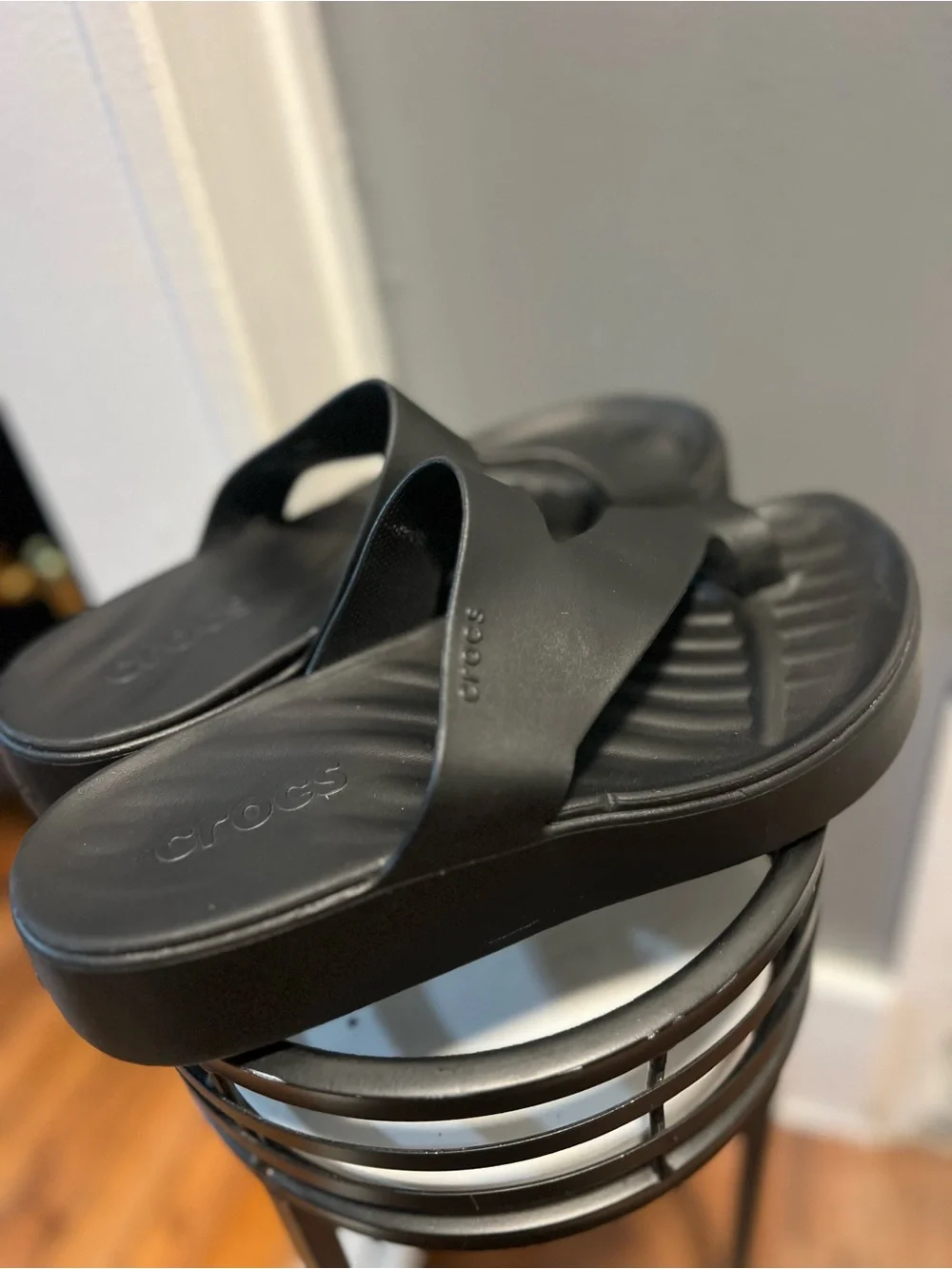 CROCS women Black Slide Toe-Post Platform Sandals size 10
